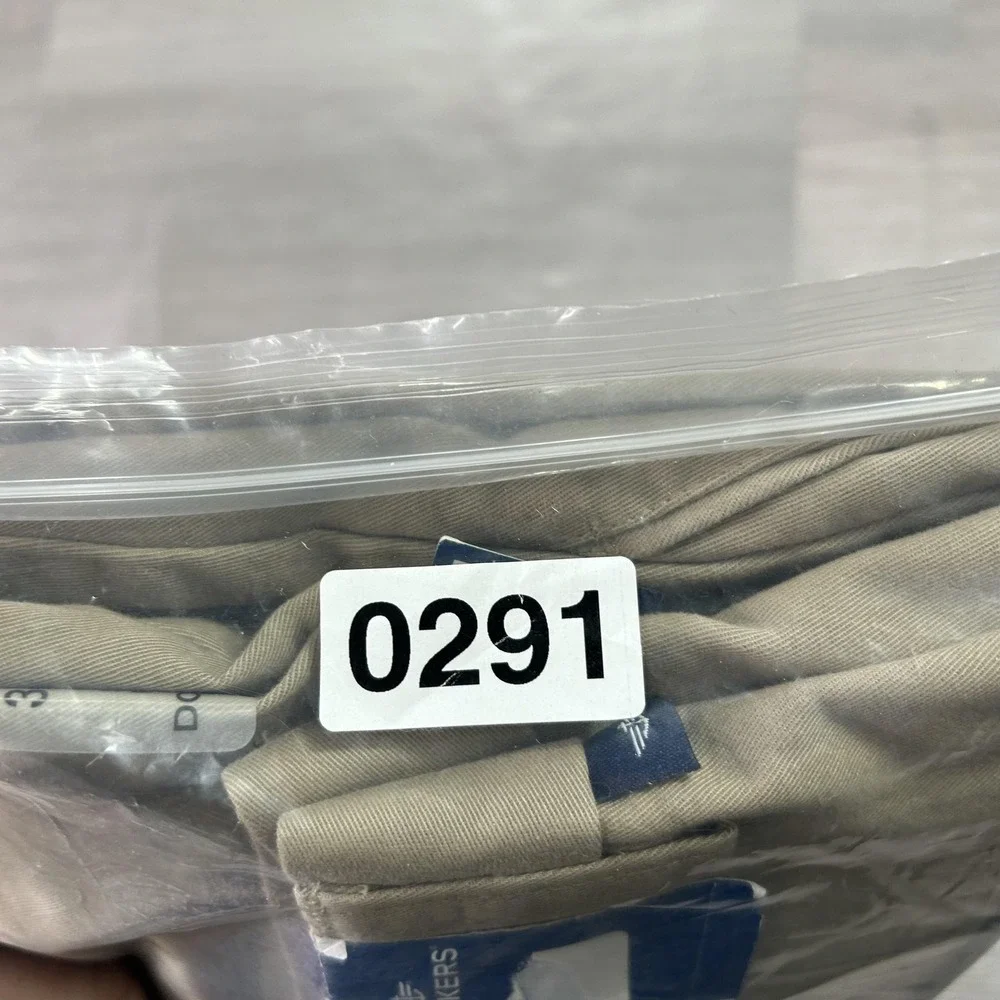 NEW Dockers True Chino‎ Pants Mens 38x34 Beige Relaxed Flat Front Wrinkle Free